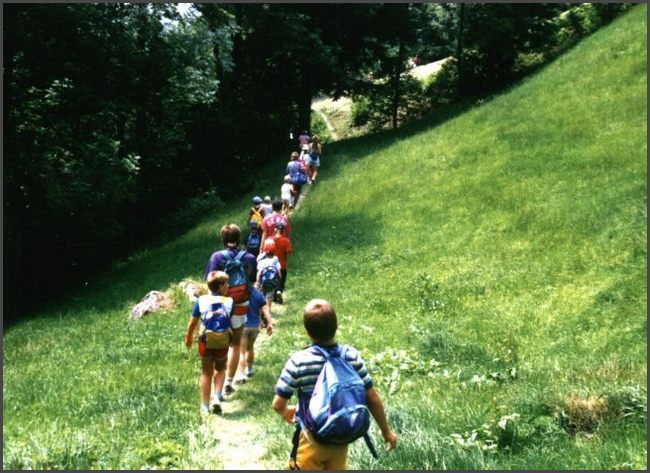 1989 Schweiz Muothatal - im Gänsemarsch