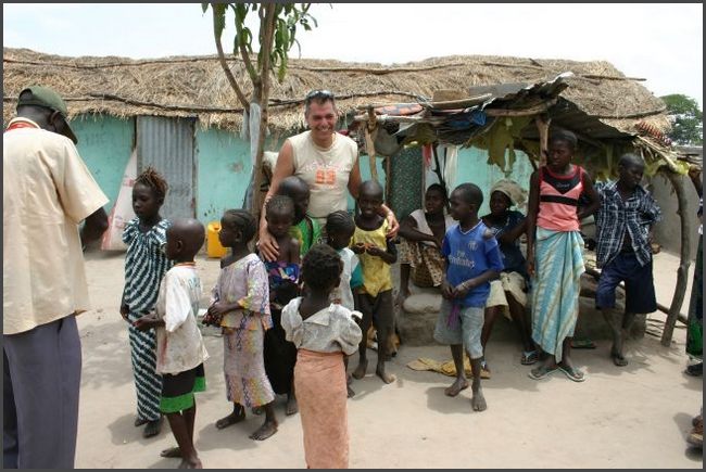 Gambia 2007 - Besuch einer Großfamilie