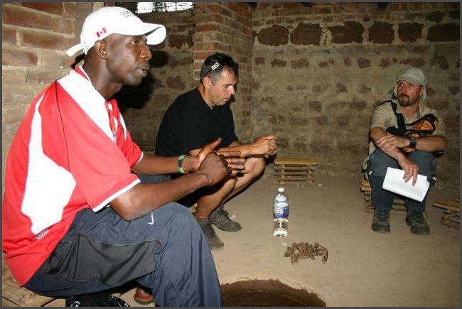 Gambia 2007 - alte Sklavenunterkunft