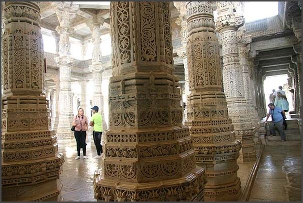 Indien - Rajasthan Ranakpur - Jain Tempel