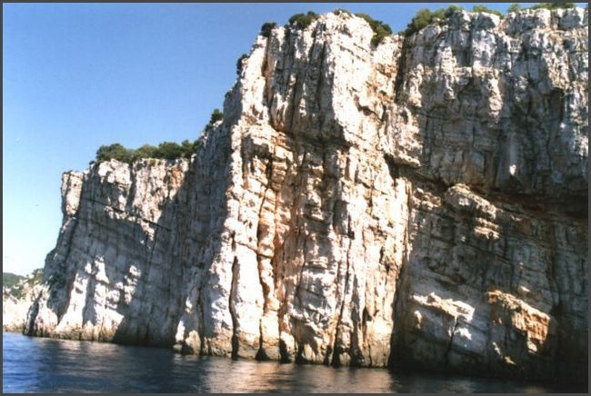 Jugoslawien - Steilwand vor Silbersee