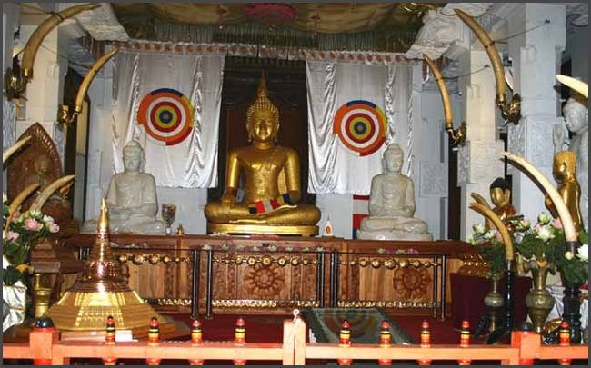 Sri Lanka 2009 - Zahntempel in Kandy